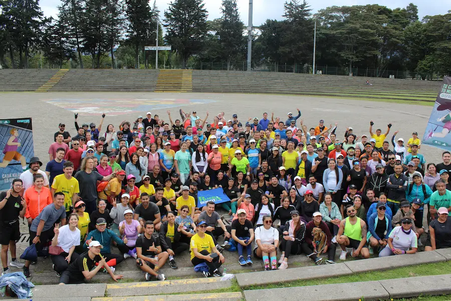 Runners participando en comunidad de running para recuperar entusiasmo por el deporte