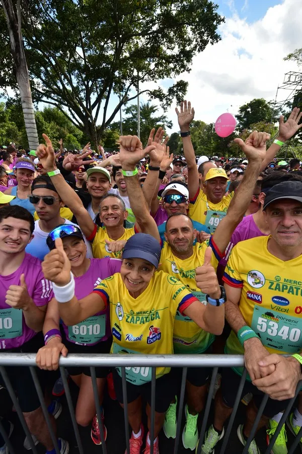 Corredores superando sus miedos y listos para correr la media maratón de Bogotá