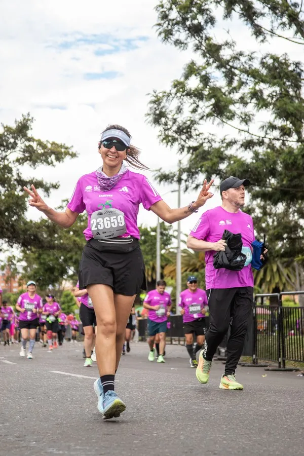 Corredores de la mmBtomando en cuenta estrategia de tangentes para mejorar sus tiempos