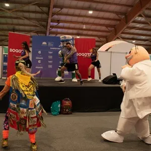 Espacio de marca deportiva en la feria Expomedia.
