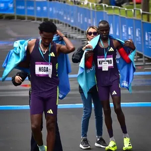 Participantes de la mmB disfrutan el ambiente de la carrera