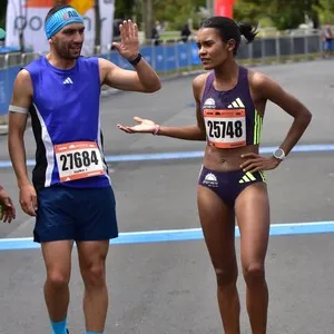 Atletas élite toman la salida de la Media Maratón de Bogotá