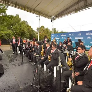 Activación de patrocinadores en el recorrido de la Media Maratón de Bogotá