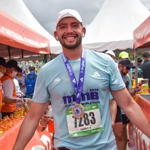 Aficionados al running acompañan la Media Maratón de Bogotá