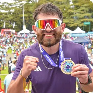 Corredores y atletas viven la Media Maratón de Bogotá 2026