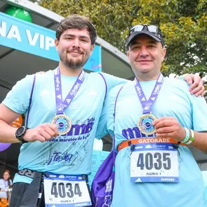 Corredores disfrutan la experiencia de los 21K de la mmB 2026