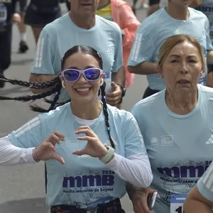 Atletas completan parte del recorrido de la Media Maratón de Bogotá 21K.