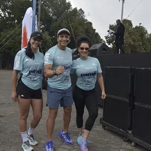 Corredores esperan el inicio de los 21K de la Media Maratón.