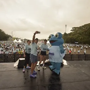 Corredoras se acercan a la línea final en Bogotá.
