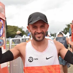 Atletas viven la experiencia de la Media Maratón de Bogotá.