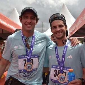 Atletas esperan la salida de la Media Maratón de Bogotá.