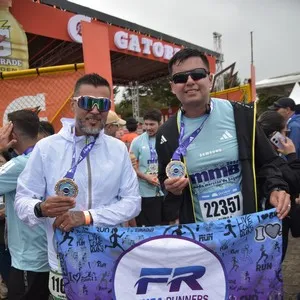 Corredora participa en el circuito de 21 kilómetros.
