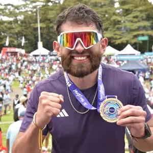 Corredora completa parte del trazado de la carrera de 21K.
