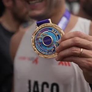 Corredores se concentran antes de la carrera de 10K.
