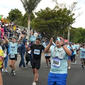 Corredor participa en los 21K de Bogotá.