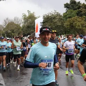 Grupo de corredores recorre el circuito oficial de 10K.