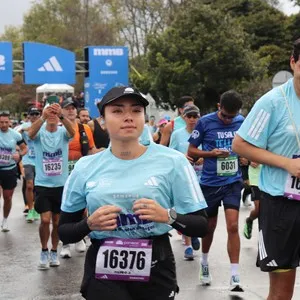 Corredor participa en los 10K de Bogotá.