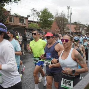 Participantes completan parte del trazado de 10 kilómetros.