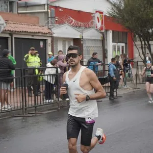 Corredoras esperan el inicio de los 21K.