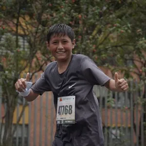 Participantes esperan el inicio de los 21K en Bogotá.
